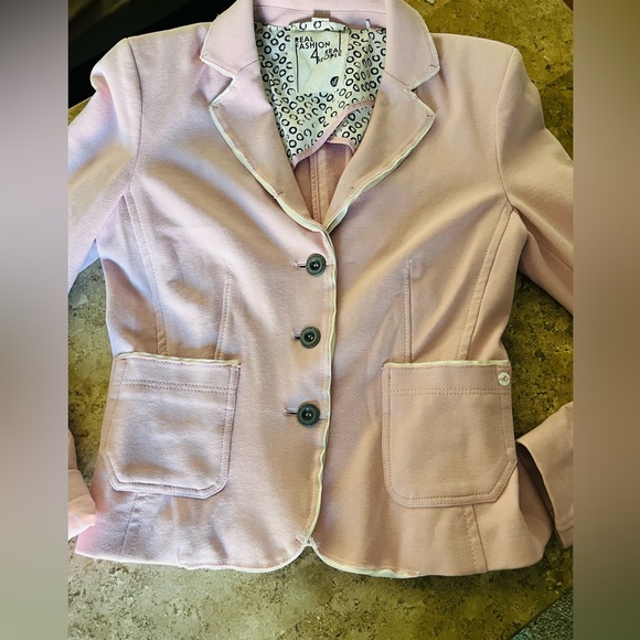 NWOT S.Oliver Blazer! Light Pink with white elbow pads -sparkle accents- Size 8 - Picture 8 of 9